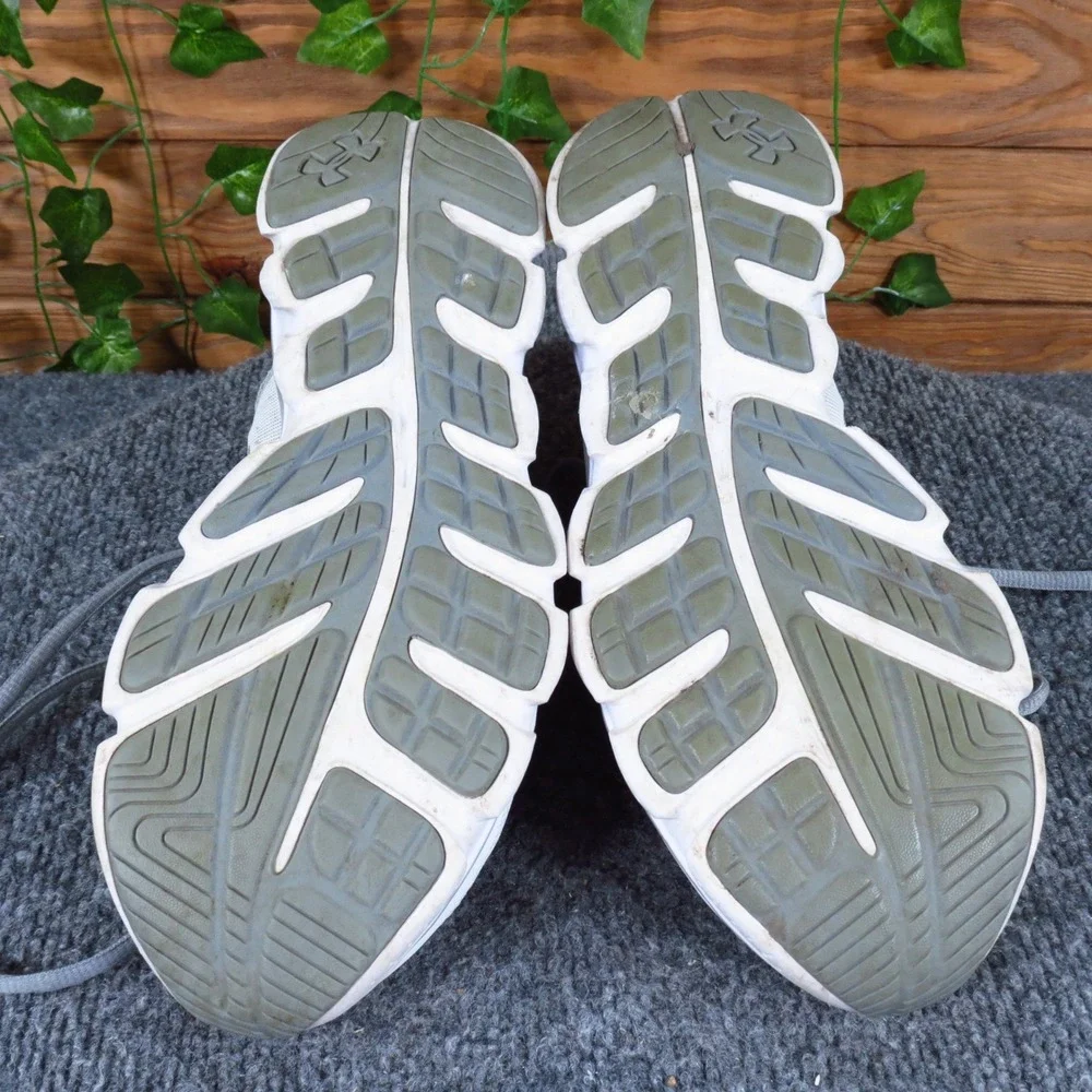 Under Armour Micro G Assert 6 Women Running Shoe 8.5 Athletic White Gray Mesh
